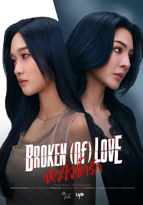 瘦小紧实女孩 Roxie 想被色情明星操 - 性福啪