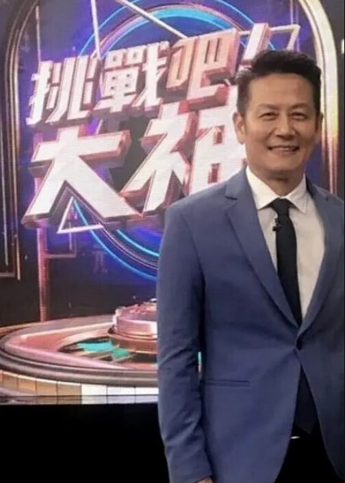 武汉混血女神孙俪狸天然巨乳御姐大屁股道具 - 性福啪